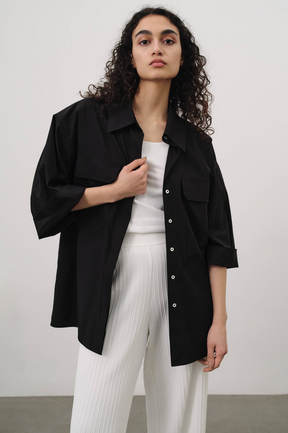 Oversize Siyah Triko Kadın Gömlek