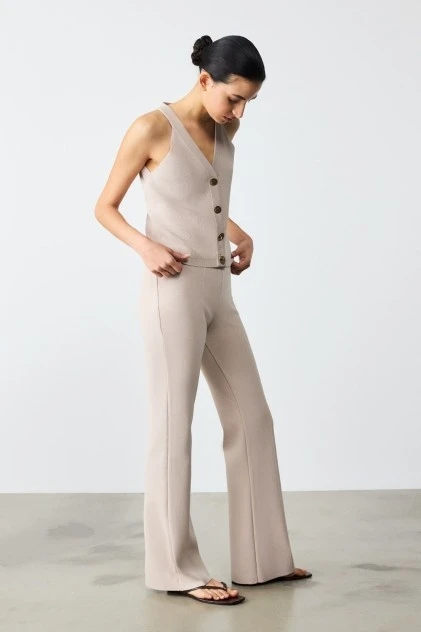 Nervürlü İspanyol Paça Beige Kadın Pantolon - Triko Mısırlı
